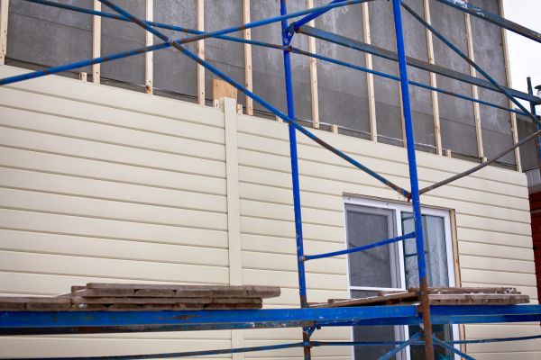 Loose Cladding Repair in Tampa