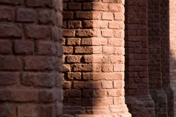 Brick Pillars Installation in Tampa