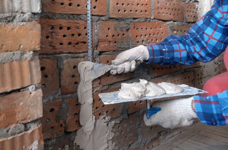 Brick Tuckpointing Service